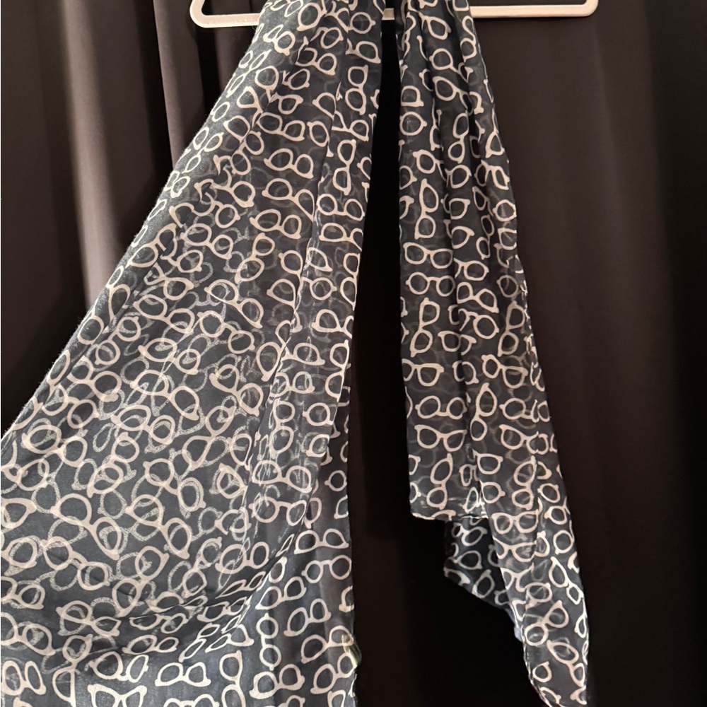 Lightweight Dark Gray Scarf with White Sunglass Print